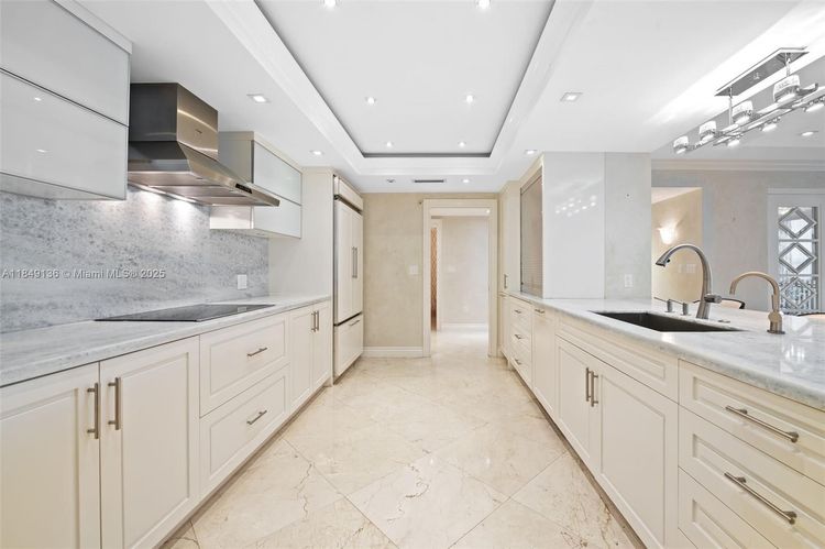 Kenilworth #404 image #19