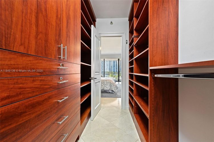 Kenilworth #404 image #25