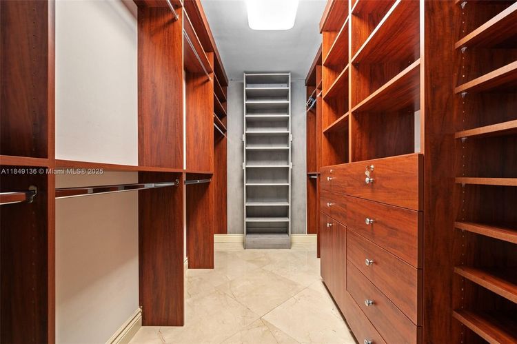 Kenilworth #404 image #26