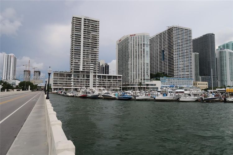 The Venetia #20K image #7