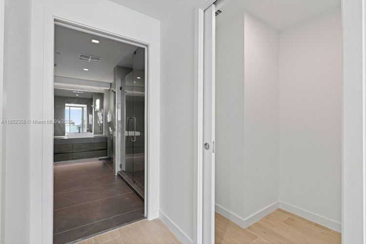 Solemar #304 image #14