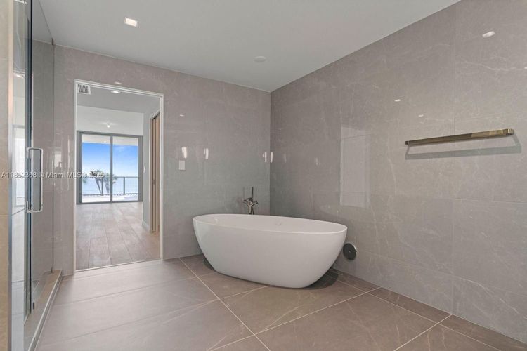 Solemar #304 image #17