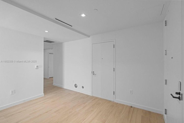 Solemar #304 image #22