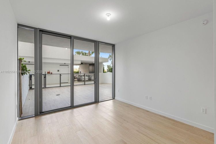 Solemar #304 image #28