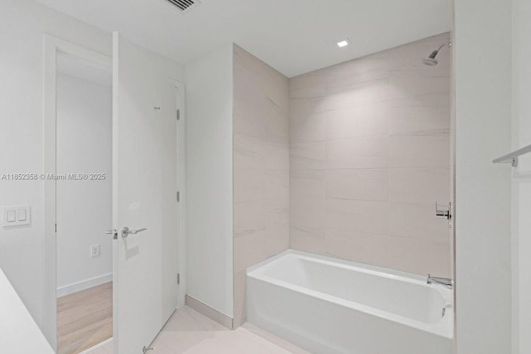 Solemar #304 image #39