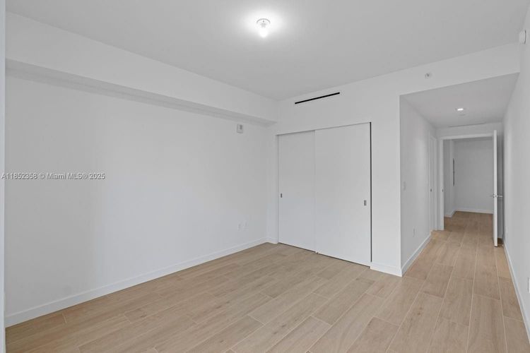 Solemar #304 image #42