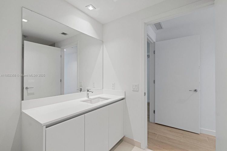 Solemar #304 image #46