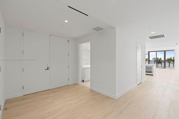 Solemar #304 image #6