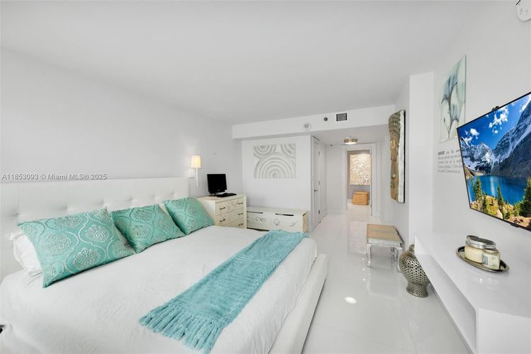 The Summit #1904S image #25