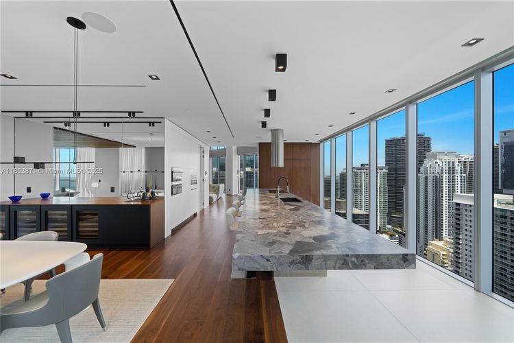 Brickell House #4401 image #23