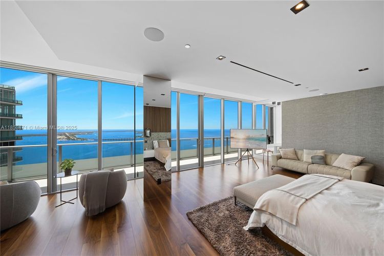 Brickell House #4401 image #31