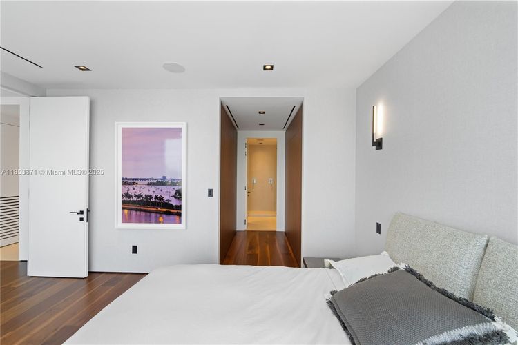 Brickell House #4401 image #53