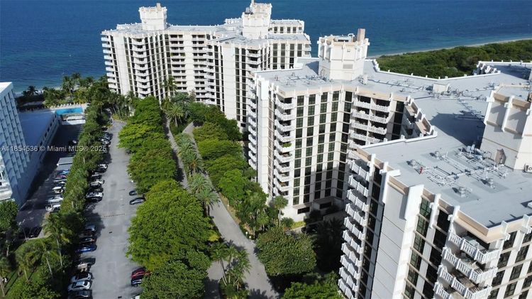 Towers of Key Biscayne #E108 image #44