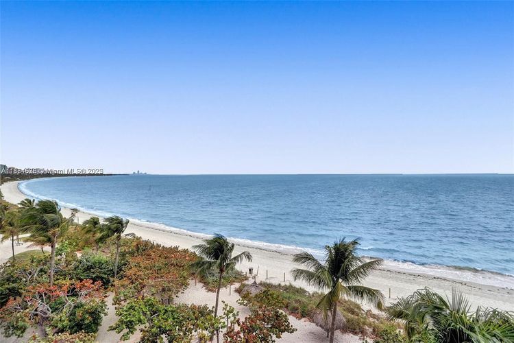 Towers of Key Biscayne #E108 image #52
