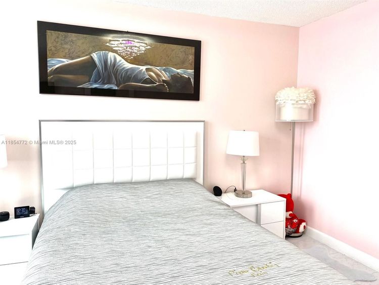 Winston Towers #615 image #15