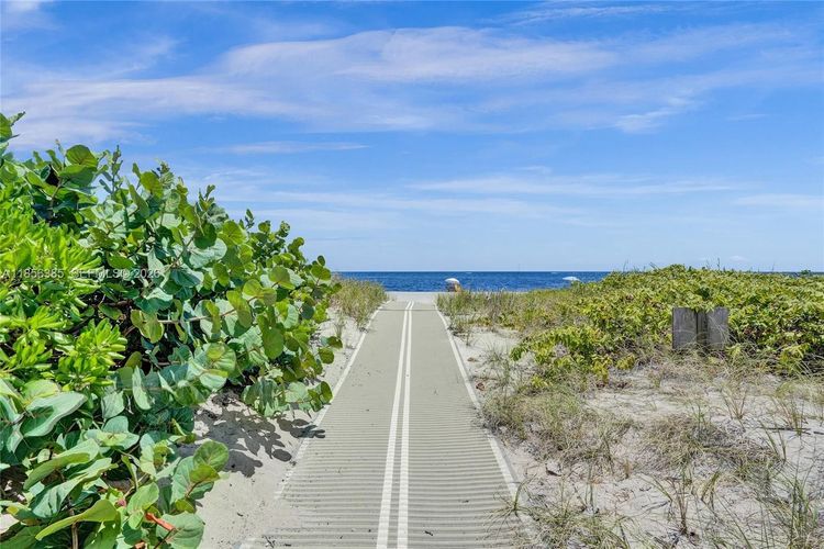 Leisure Towers #801 image #28