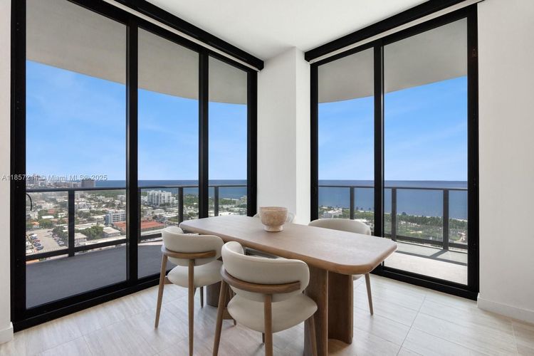 72 Park #2101 image #6