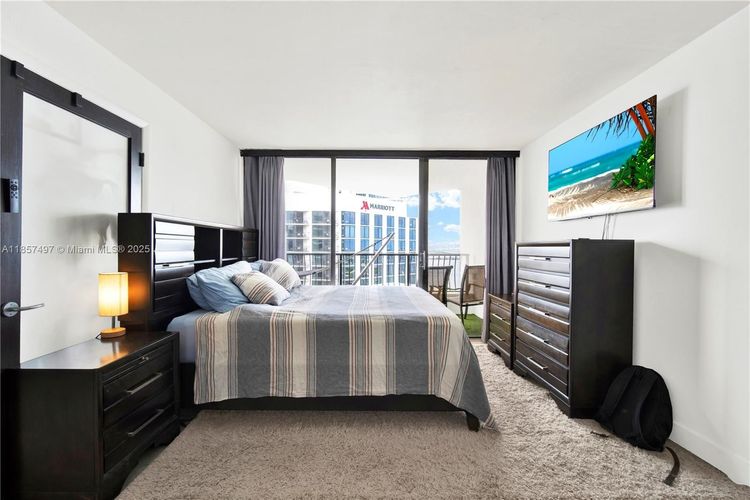 The Venetia #31E image #11