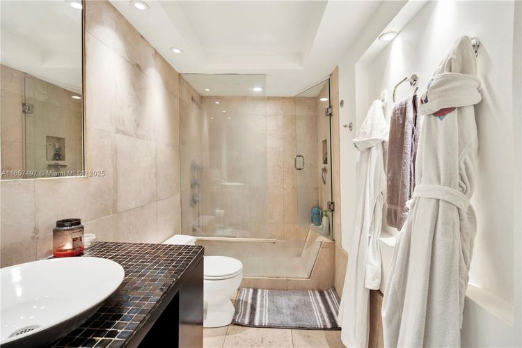 The Venetia #31E image #15