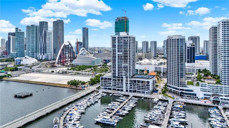 The Venetia #31E image #30