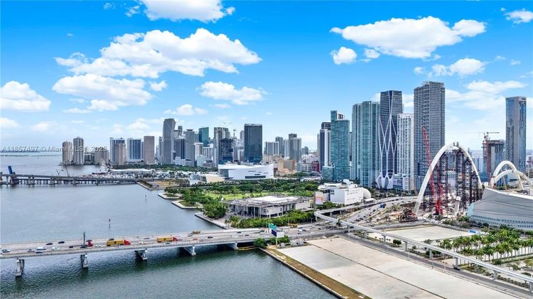 The Venetia #31E image #33