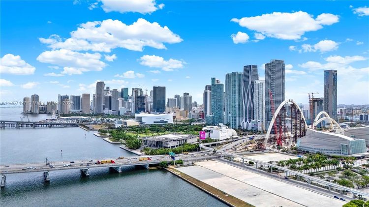 The Venetia #31E image #34