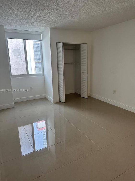 Madison Downtown #E-606 image #21