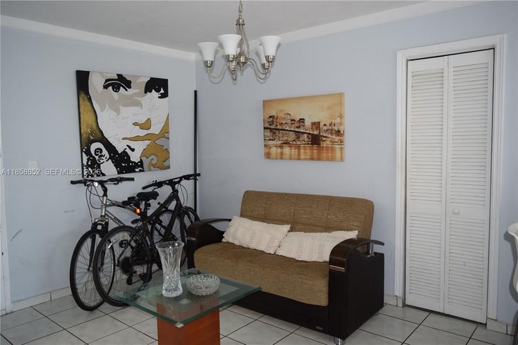 Kennedy House #4C image #10