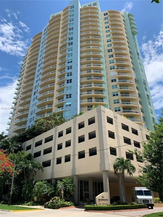 Metropolitan at Brickell #2504 image #17