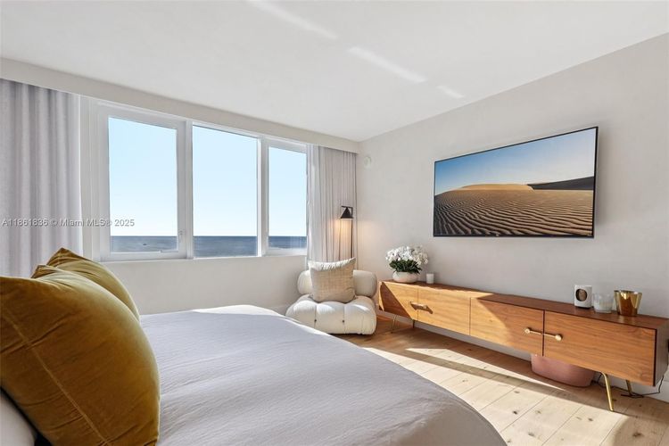 1 Hotel & Homes #1440 image #19