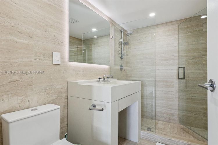 1 Hotel & Homes #1440 image #46