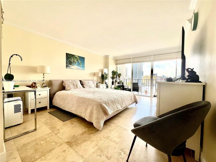 200 Leslie Condo #1122 image #12