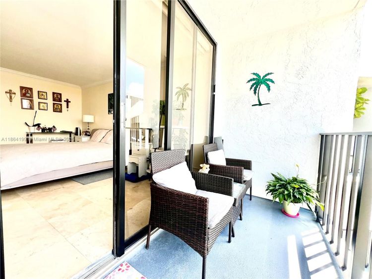 200 Leslie Condo #1122 image #14