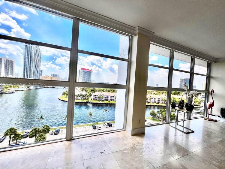 200 Leslie Condo #1122 image #18