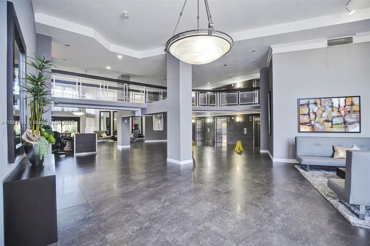 200 Leslie Condo #1122 image #35