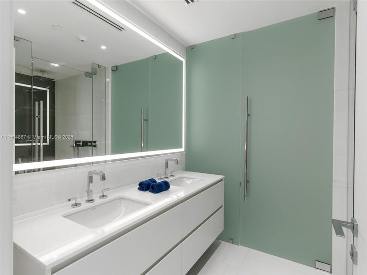 Aston Martin Residences #2505 image #24