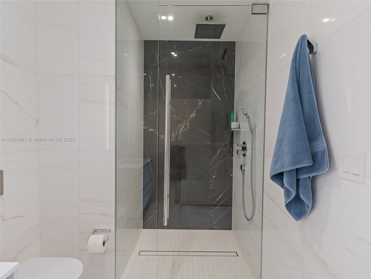 Aston Martin Residences #2505 image #30