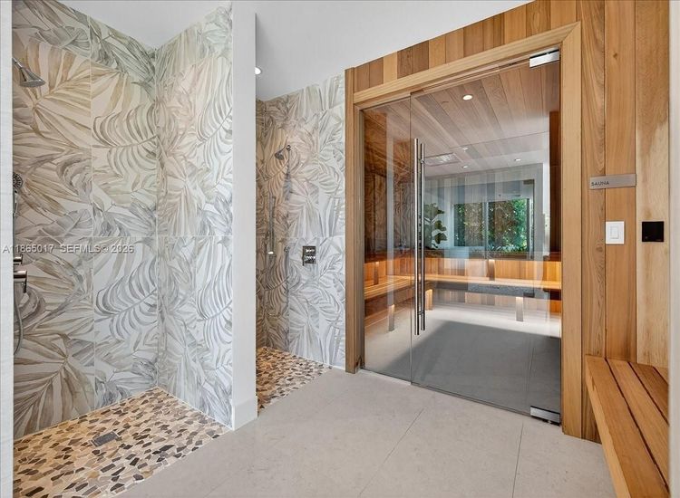 Aria Reserve South Tower #1407 image #33