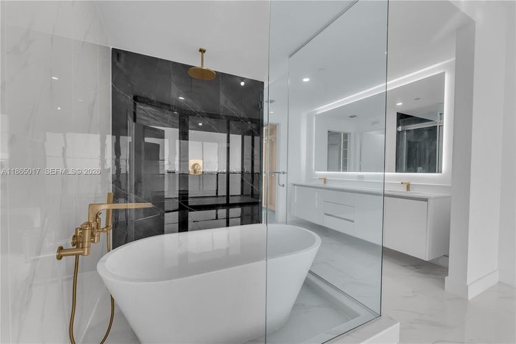 Aria Reserve South Tower #1407 image #6