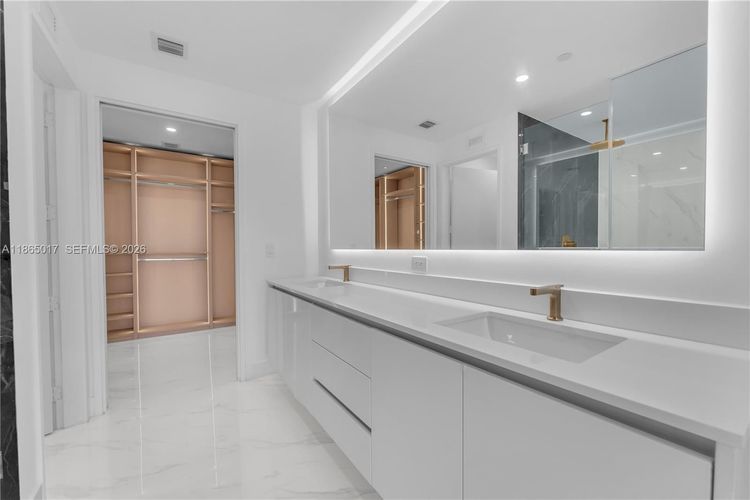 Aria Reserve South Tower #1407 image #9