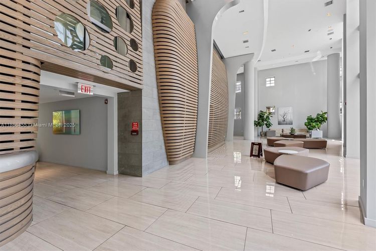 Peloro Miami Beach #112 image #18