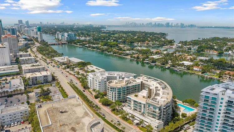 Peloro Miami Beach #112 image #20