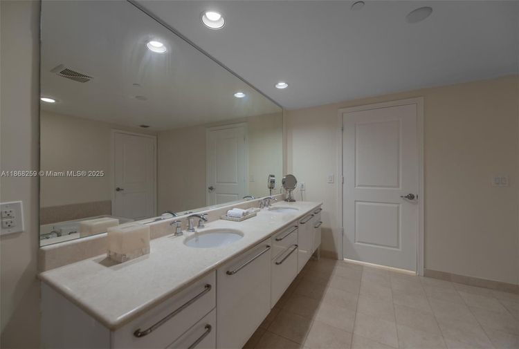 Ocean Palms Hollywood #404 image #20
