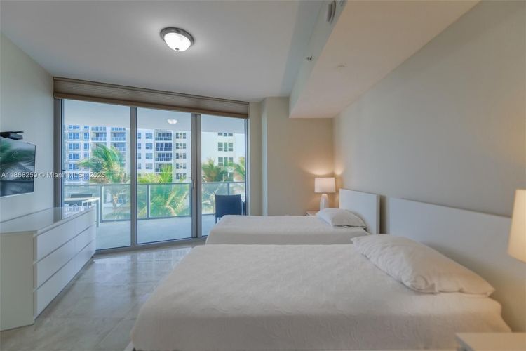 Ocean Palms Hollywood #404 image #24