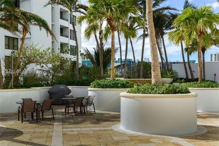 Ocean Palms Hollywood #404 image #38