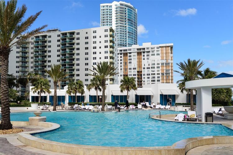 Ocean Palms Hollywood #404 image #41