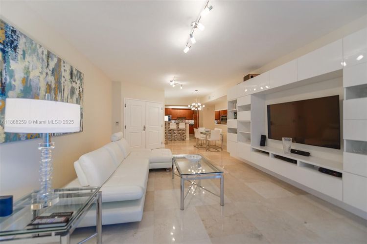 Ocean Palms Hollywood #404 image #8