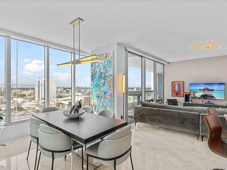 Carillon Condo North Tower #1010 image #10