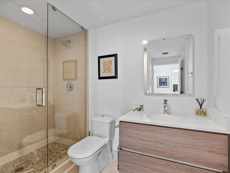 Carillon Condo North Tower #1010 image #22