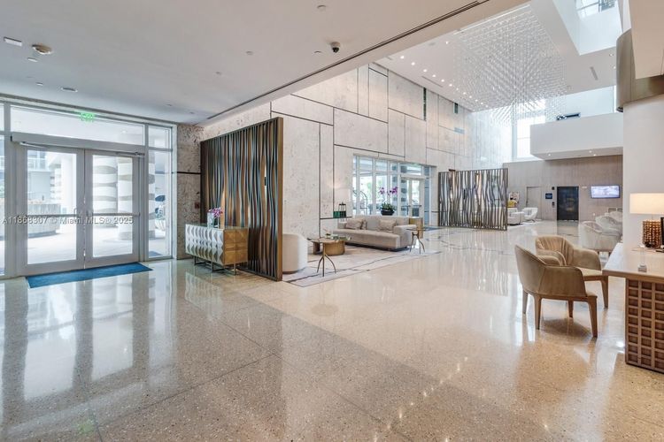 Carillon Condo North Tower #1010 image #30